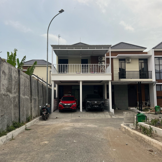 Rumah Dijual Di Pusat Kota Karawang Barat – Full Furnished, IMB Ready